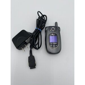 Verizon LG Flip Phone cell phone with charger